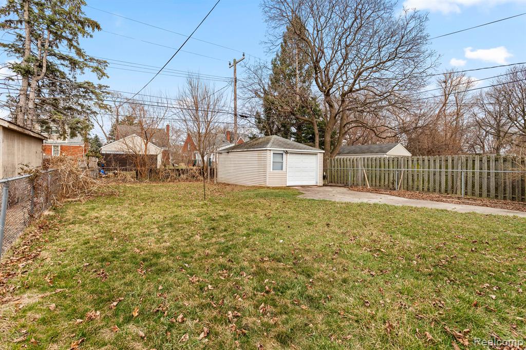 710 N VERNON Street, Dearborn, MI 48128 — Photo 32