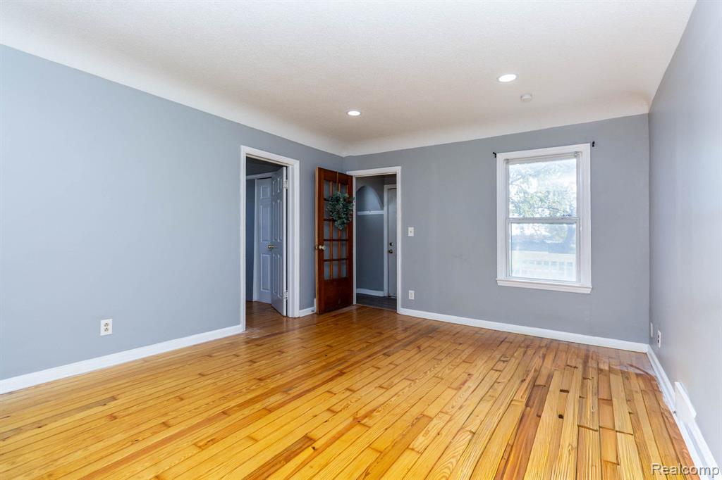 7481 Gerald Avenue, Warren, MI 48092 — Photo 7