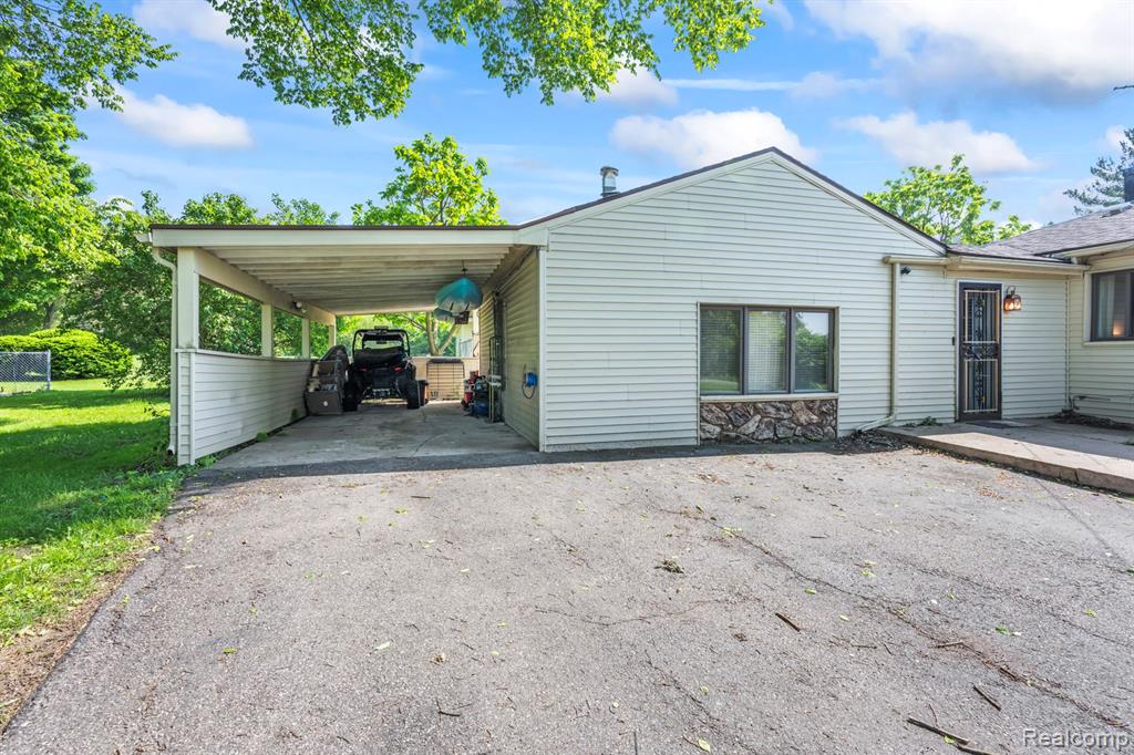 5304 E Frances Road, Mount Morris, MI 48458 — Photo 6