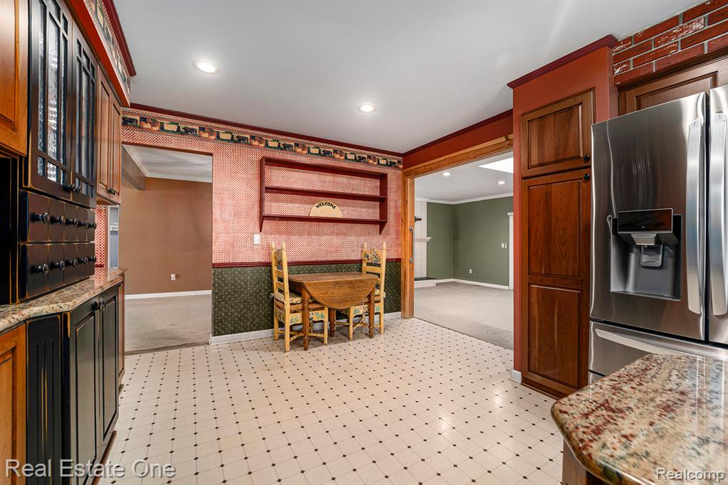 5761 Bingham Drive, Troy, MI 48085 — Photo 9