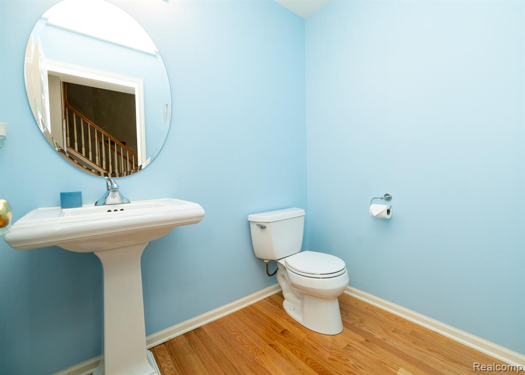 5731 Bingham Drive, Commerce Twp, MI 48382 — Photo 21