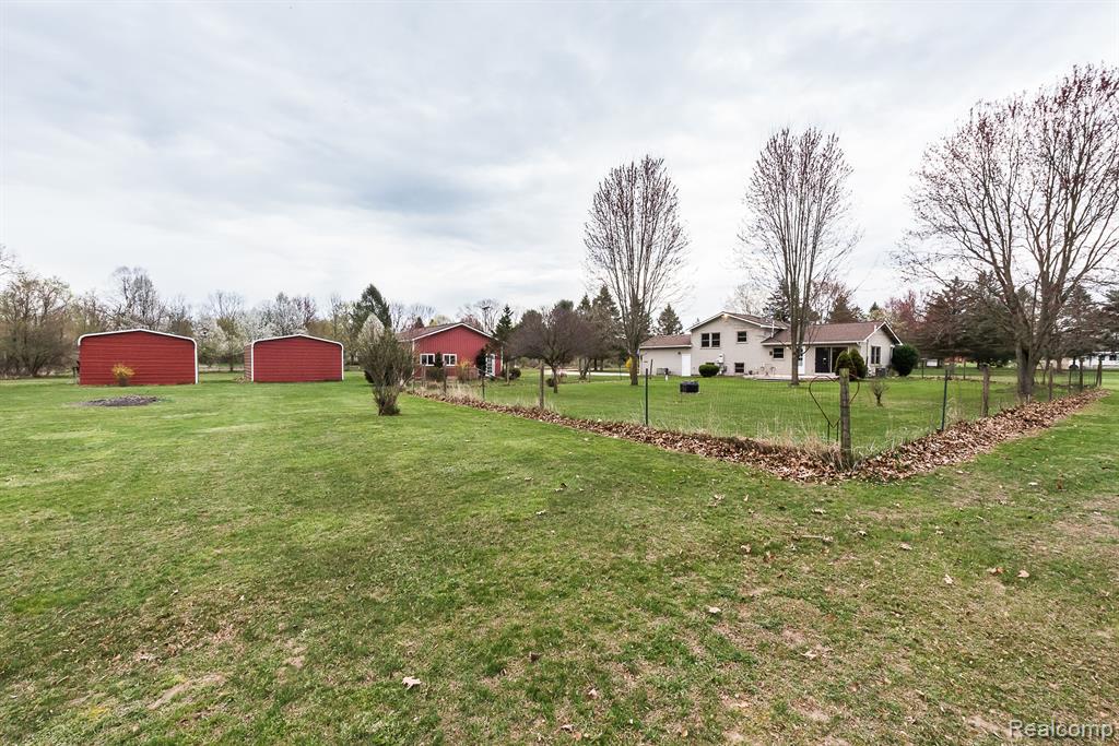 3672 W NORTH TERRITORIAL Road, Whitmore Lake, MI 48189 — Photo 8