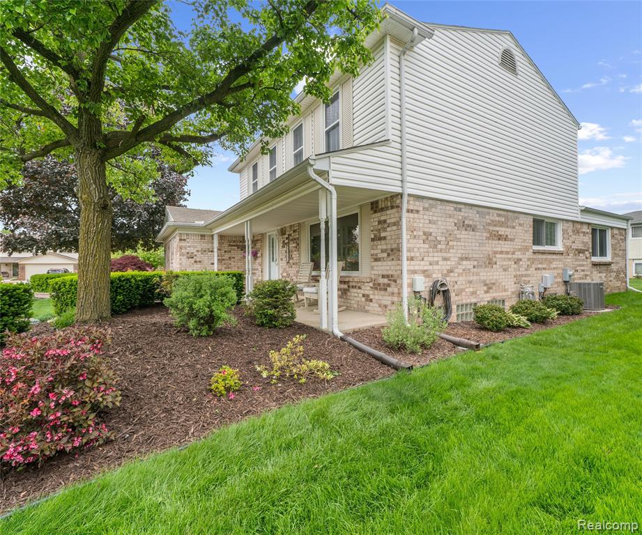42736 BOULDEN Court, Canton, MI 48187 — Photo 21