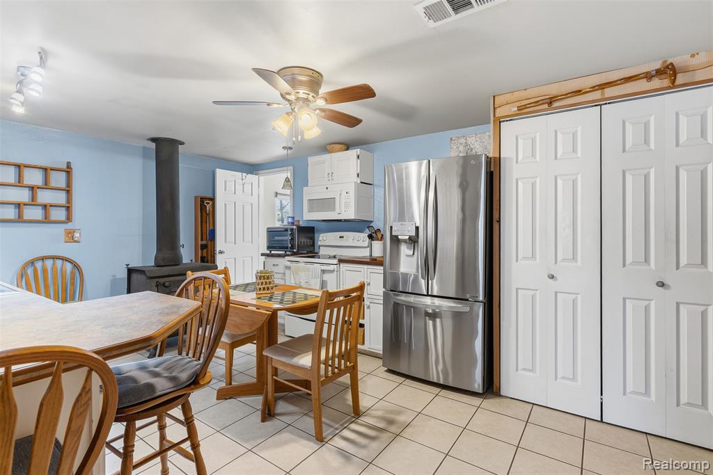 5037 W Court Street, Flint, MI 48532 — Photo 29