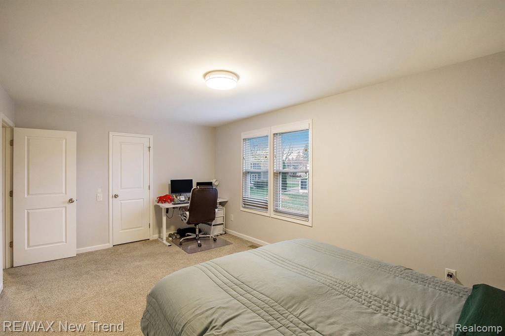 5748 Kingsfield Drive, West Bloomfield, MI — Photo 28