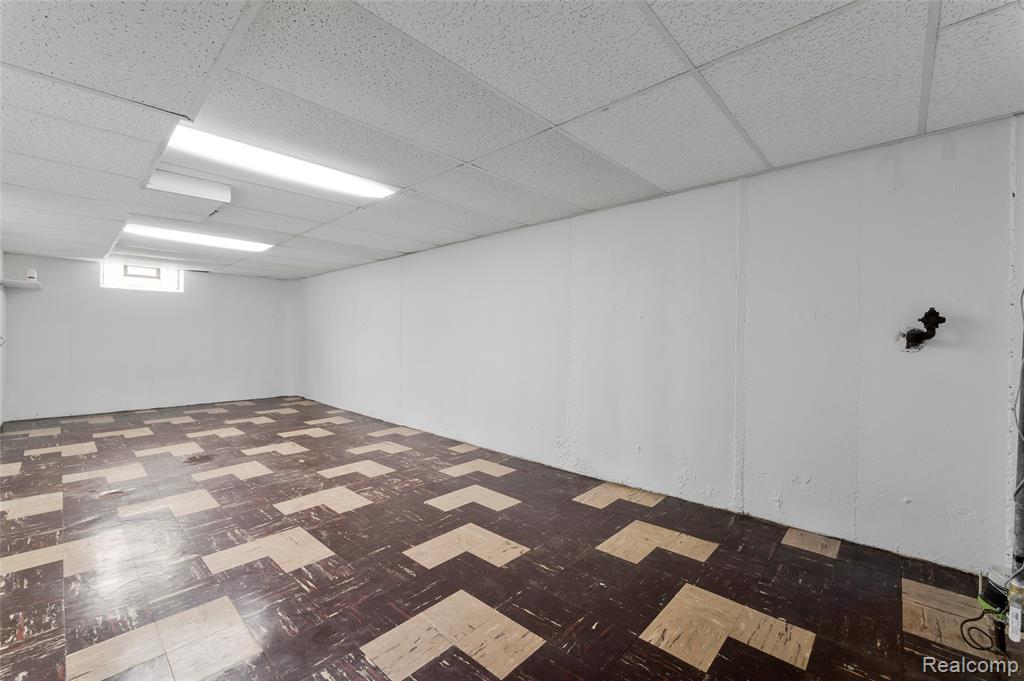 12000 Bramell, Redford, MI 48239 — Photo 33