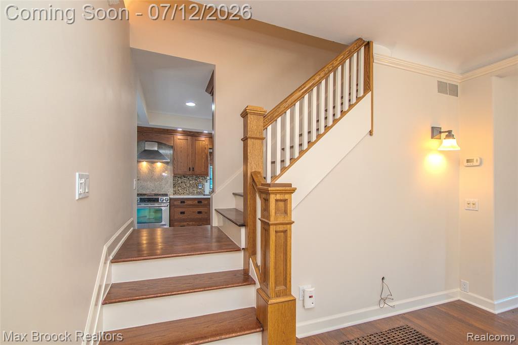 611 W 4th Street, Royal Oak, MI 48067 — Photo 11