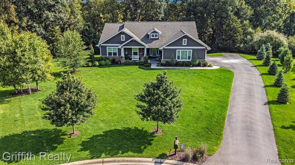 8285 MEADOW CREEK Lane, Pinckney, MI 48169 — Photo 2