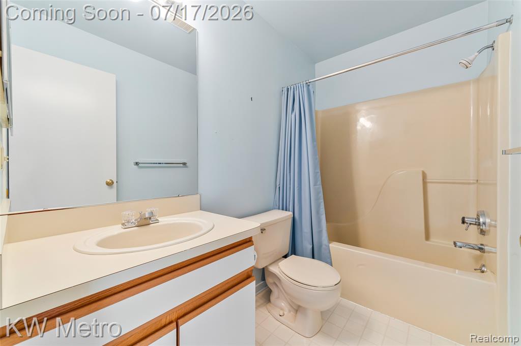 41874 Cantebury Drive, Novi, MI 48377 — Photo 20