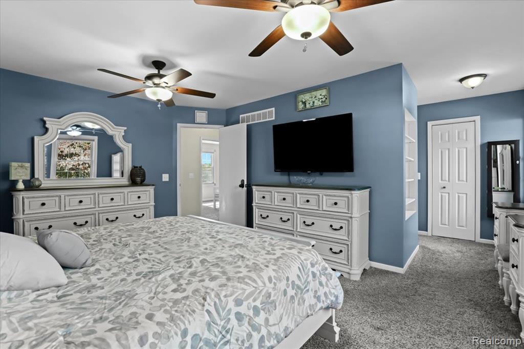 540 Dartmouth Crescent Court, Westland, MI — Photo 25