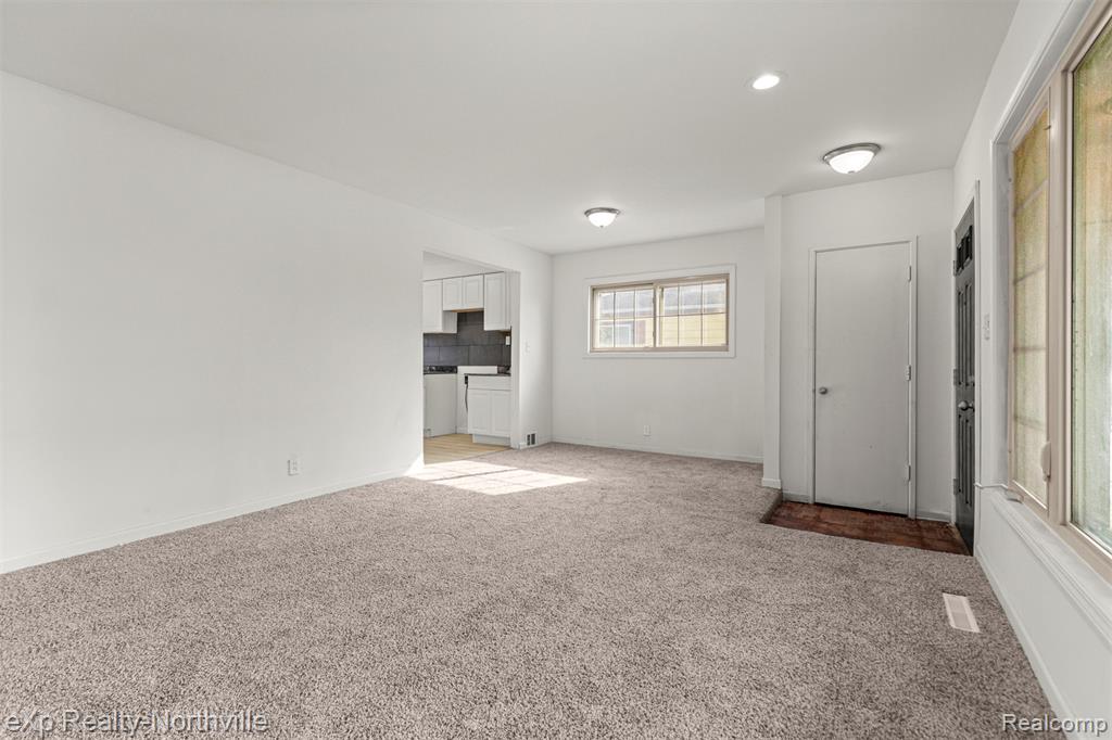 4675 Julius Boulevard, Westland, MI 48186 — Photo 7