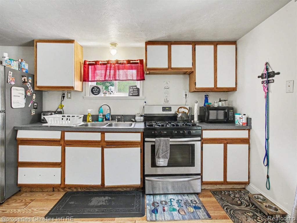 642 Sharon Street, Gaylord, MI 49735 — Photo 24