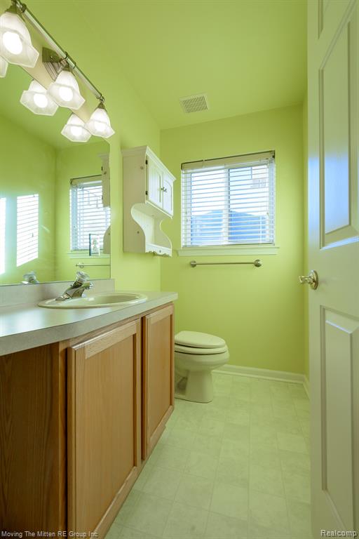 47663 Belmont Drive, Belleville, MI 48111 — Photo 29
