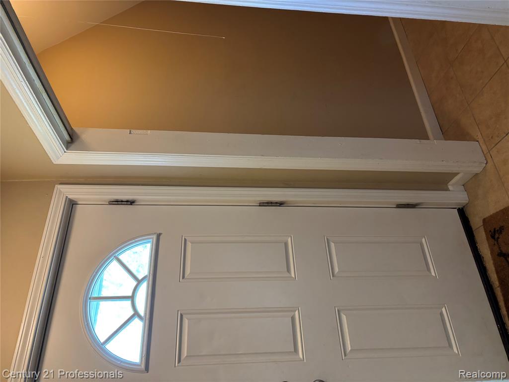 2875 Marlington Road, Waterford, MI — Photo 21