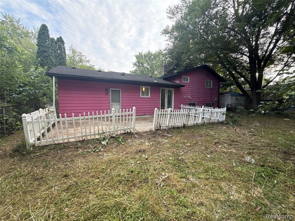 3308 Spring Valley Drive, Flint, MI 48504 — Photo 3