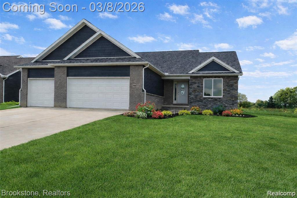 9477 Hickory Hollow Court, Davison, MI 48423 — front exterior