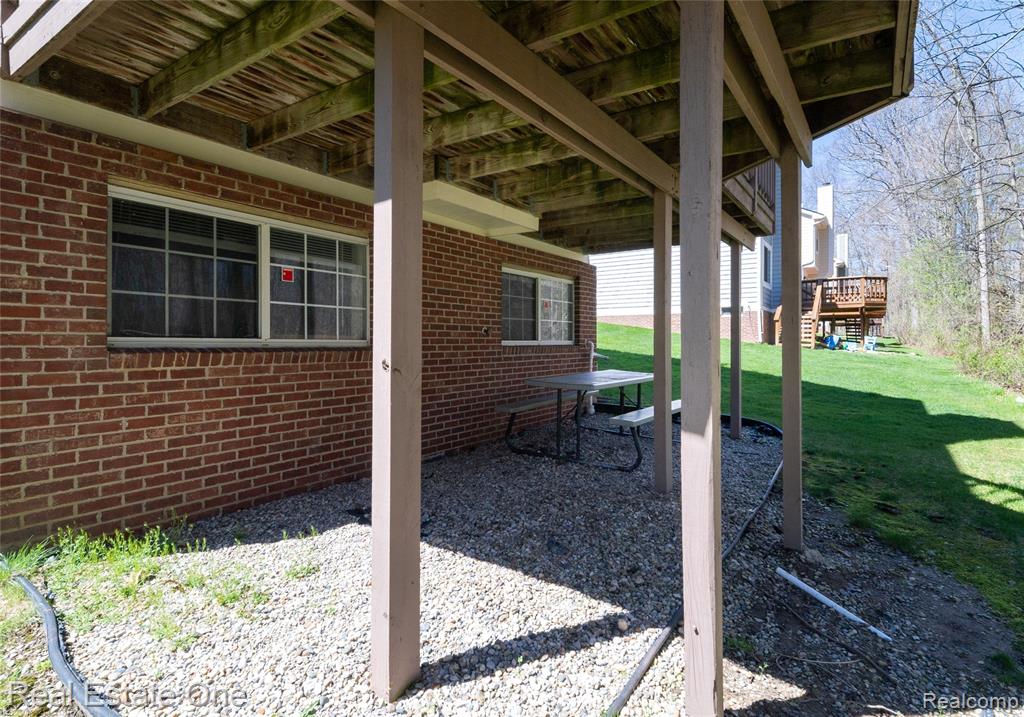 41474 Cornell Drive, Novi, MI 48377 — Photo 5