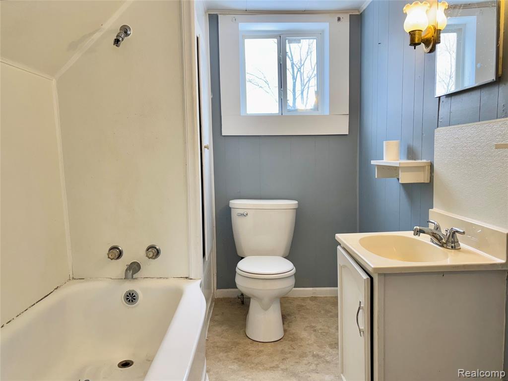421 Lytle Avenue, Harbor Beach, MI 48441 — Photo 15