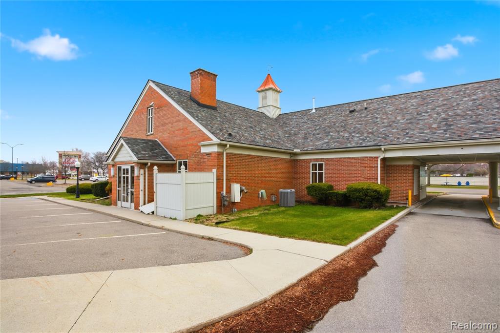 301 Summer Street, Algonac, MI 48001 — Photo 3