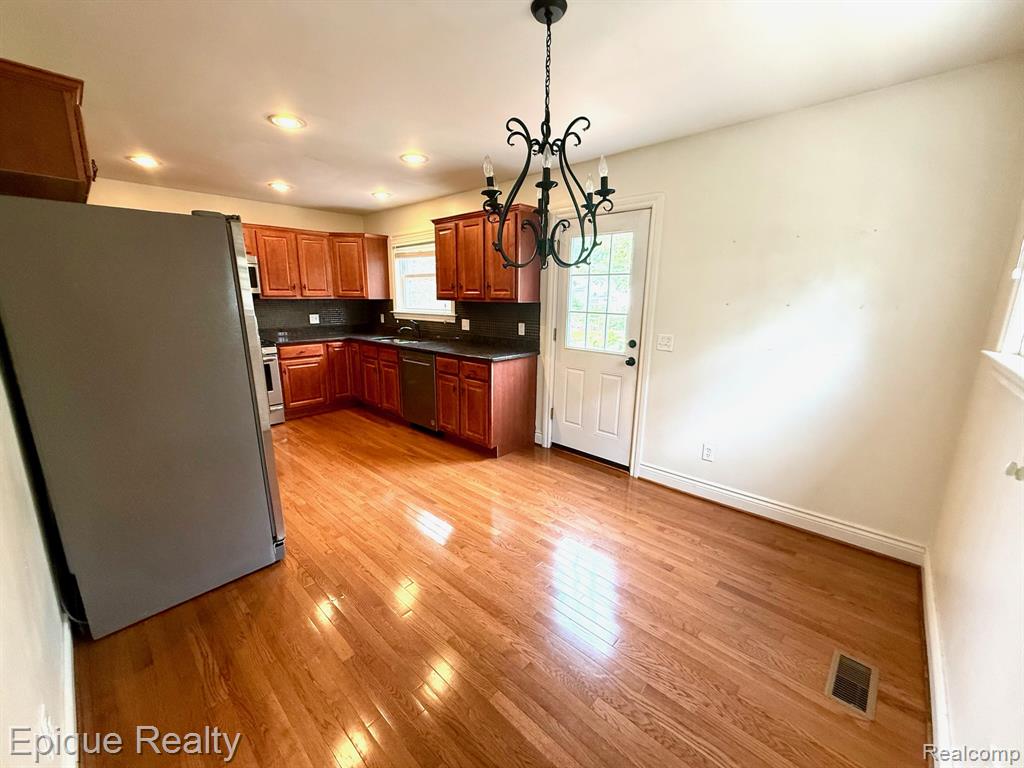 1846 Oakshire Avenue, Berkley, MI 48072 — Photo 12