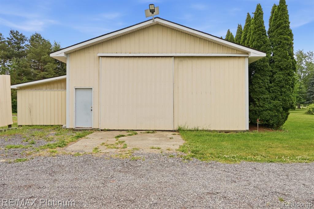 4328 N Gale Road, Davison, MI 48423 — Photo 33