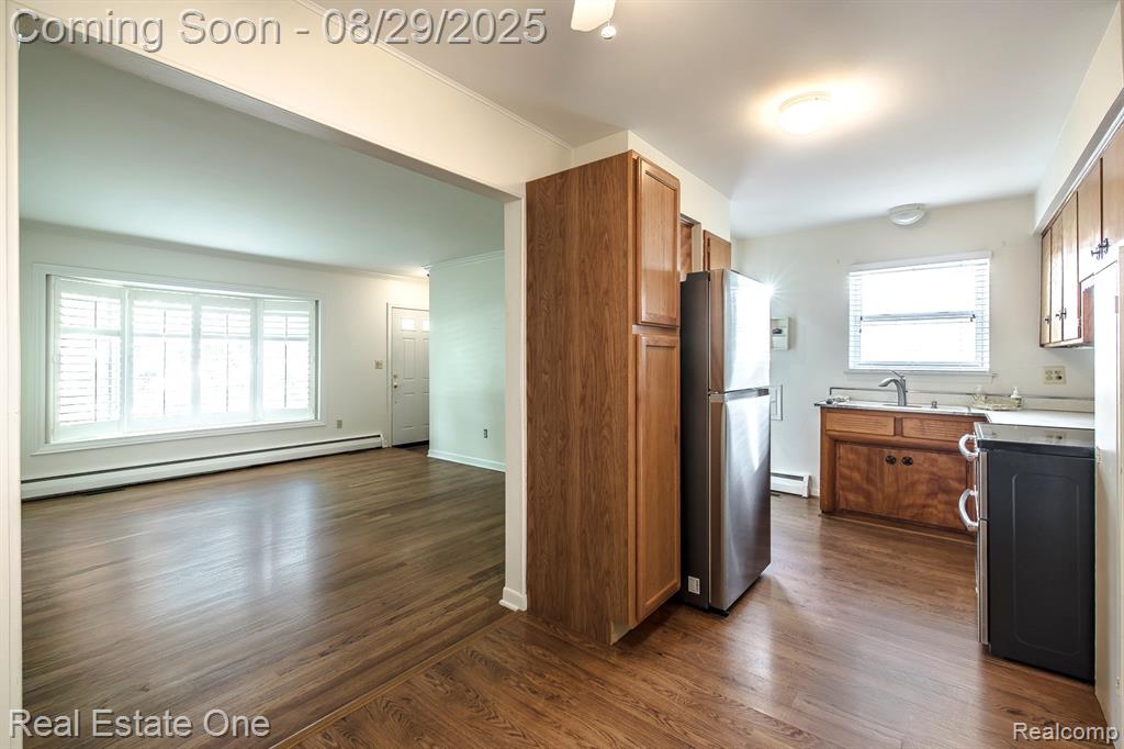 524 Elizabeth Street, Rochester, MI 48307 — Photo 9