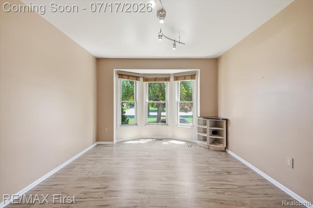 50443 Middle River Drive, Macomb, MI 48044 — Photo 12