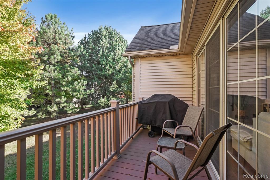 724 S Milford Road, Milford, MI 48381 — Photo 30
