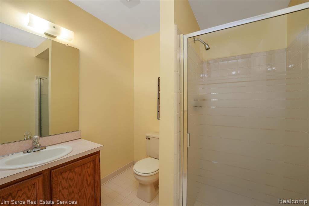 42572 Schienle Lane, Clinton Twp, MI 48038 — Photo 12