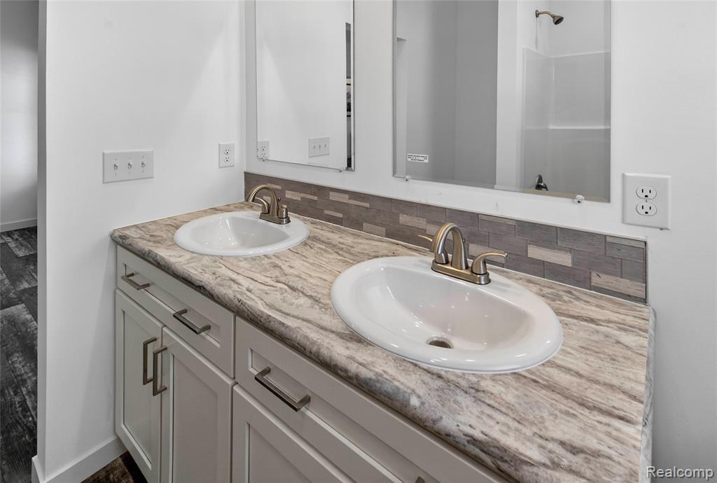 7535 Packard Avenue, Warren, MI 48091 — Photo 24