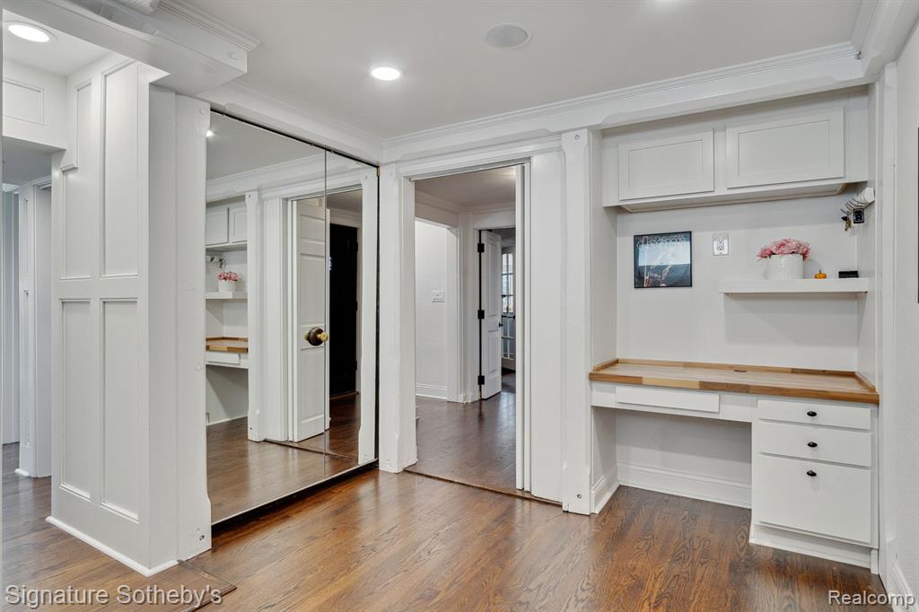 824 Wimbleton Drive, Birmingham, MI 48009 — Photo 18