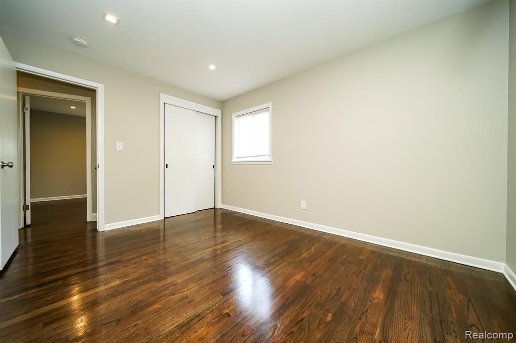 5367 E 13 Mile Road, Warren, MI 48092 — Photo 41