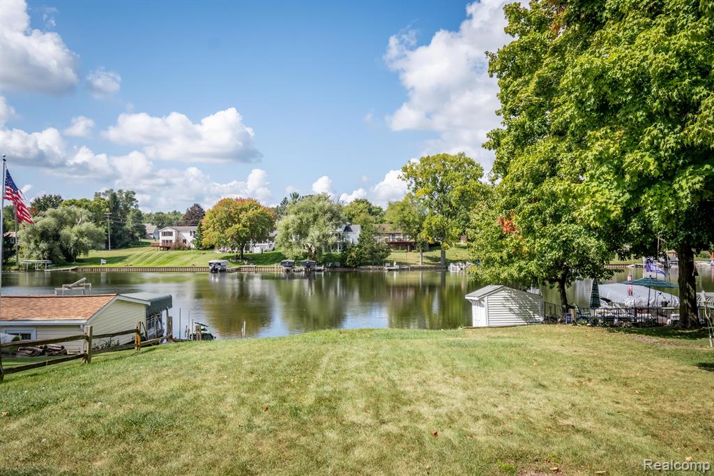 2615 WOODLAND COVE Drive, Brighton, MI 48114 — Photo 33