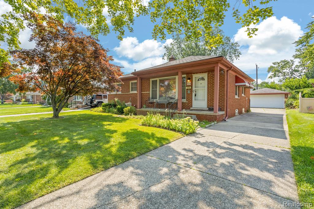 504 E LA SALLE Avenue, Royal Oak, MI 48073 — Photo 2