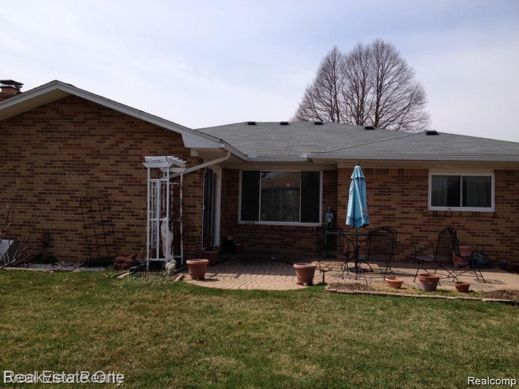 41416 N SPICEMILL Drive E, Sterling Heights, MI 48314 — Photo 19