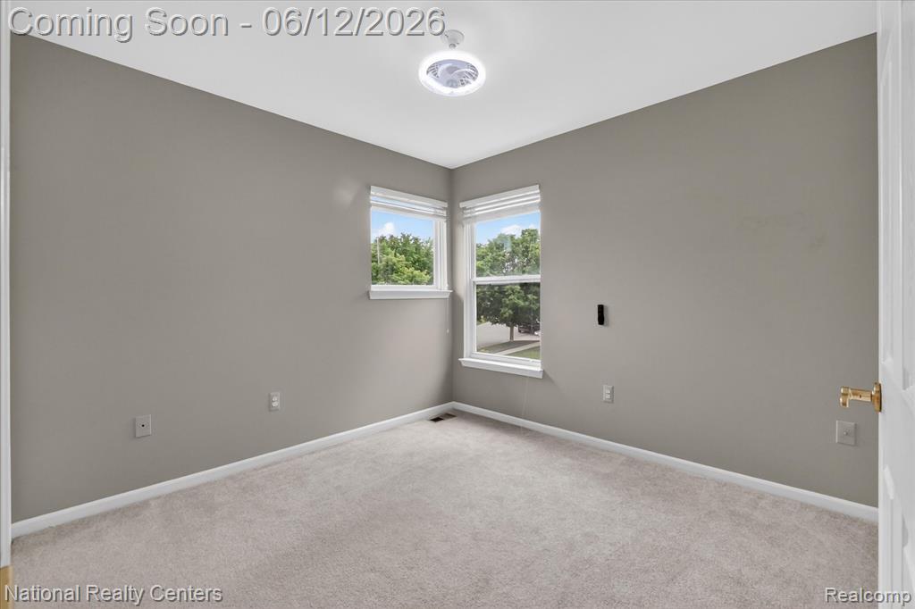 8525 BERKSHIRE Drive, Ypsilanti, MI 48198 — Photo 20