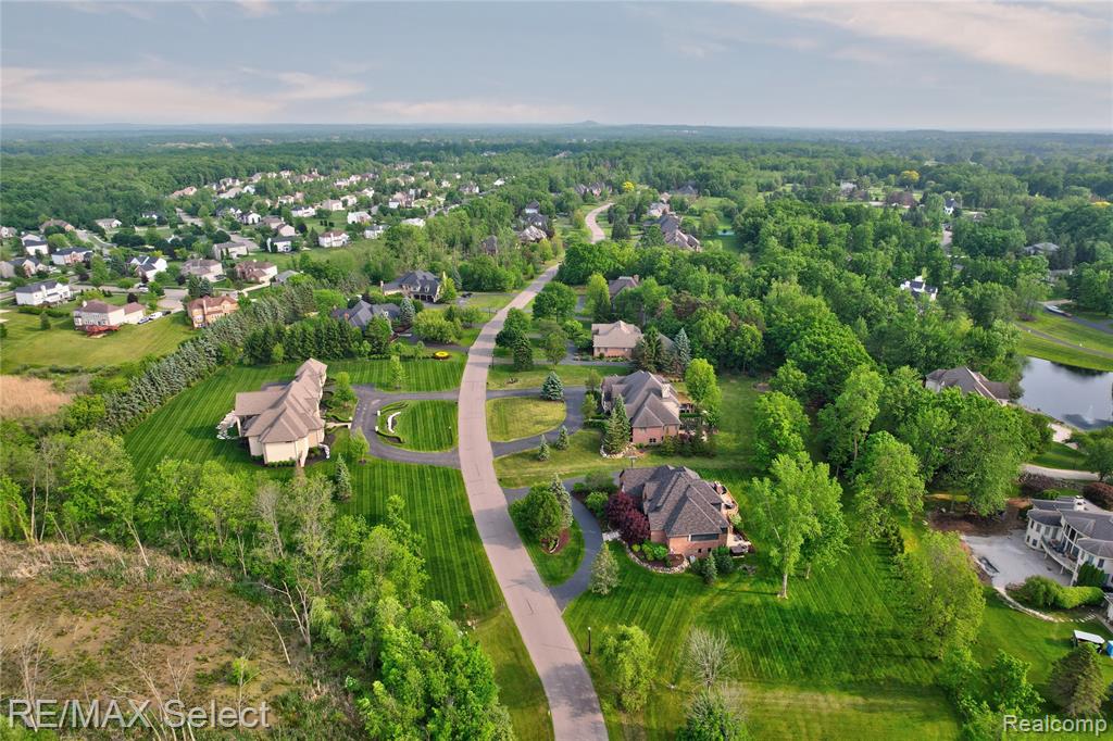 8320 MISTY, Grand Blanc, MI 48439 — Photo 12