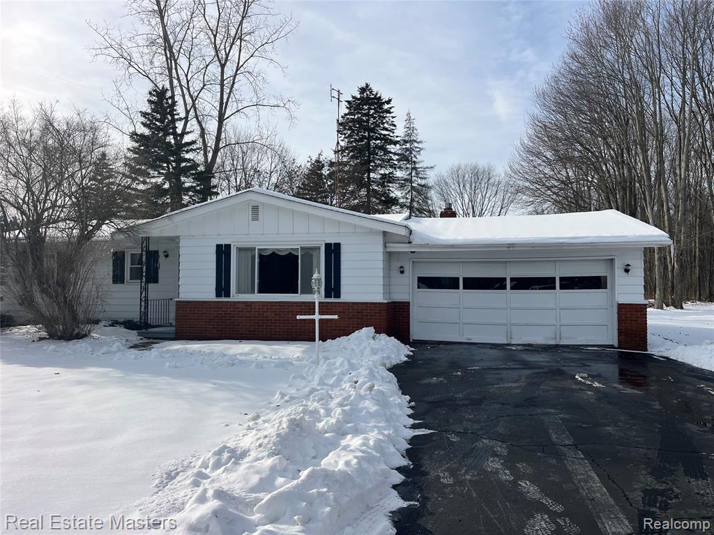 4291 Parker Road, Fort Gratiot, MI 48059 — front exterior