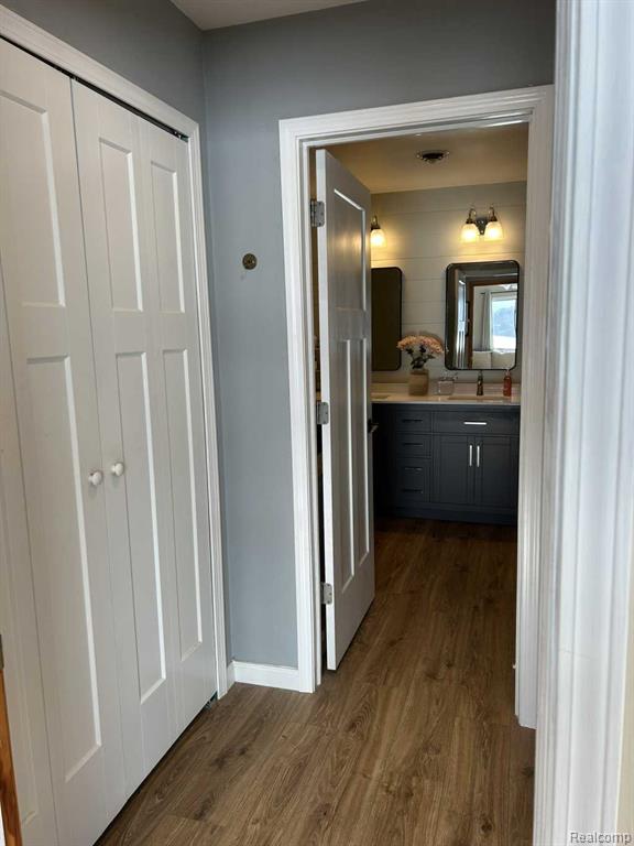 3274 Lakeview Drive, Highland, MI 48356 — Photo 31