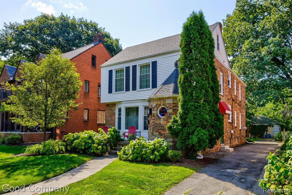 555 W BRECKENRIDGE Street, Ferndale, MI 48220 — Photo 58