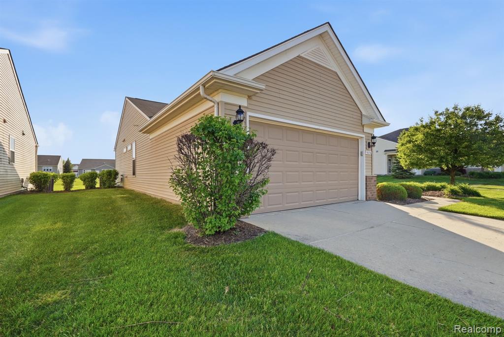 9370 Sand Hill Drive, Grand Blanc, MI 48439 — Photo 3
