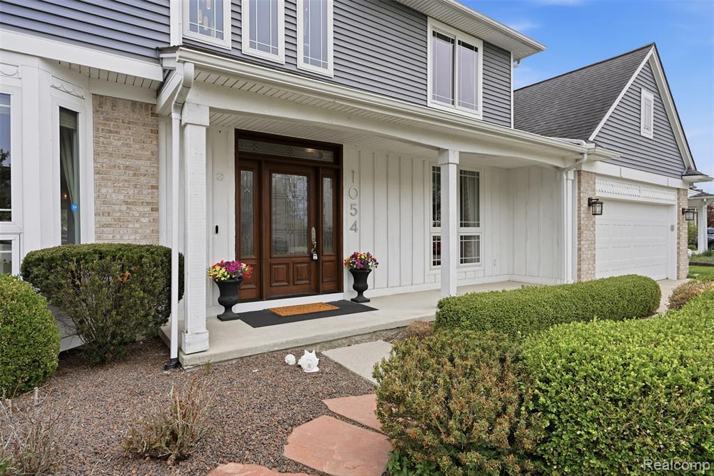 1054 Colt Lane, South Lyon, MI 48178 — Photo 2