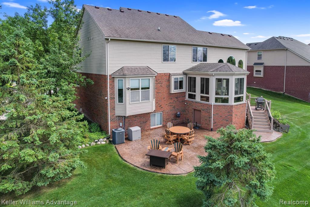 24839 BROMPTON WAY, South Lyon, MI 48178 — Photo 40