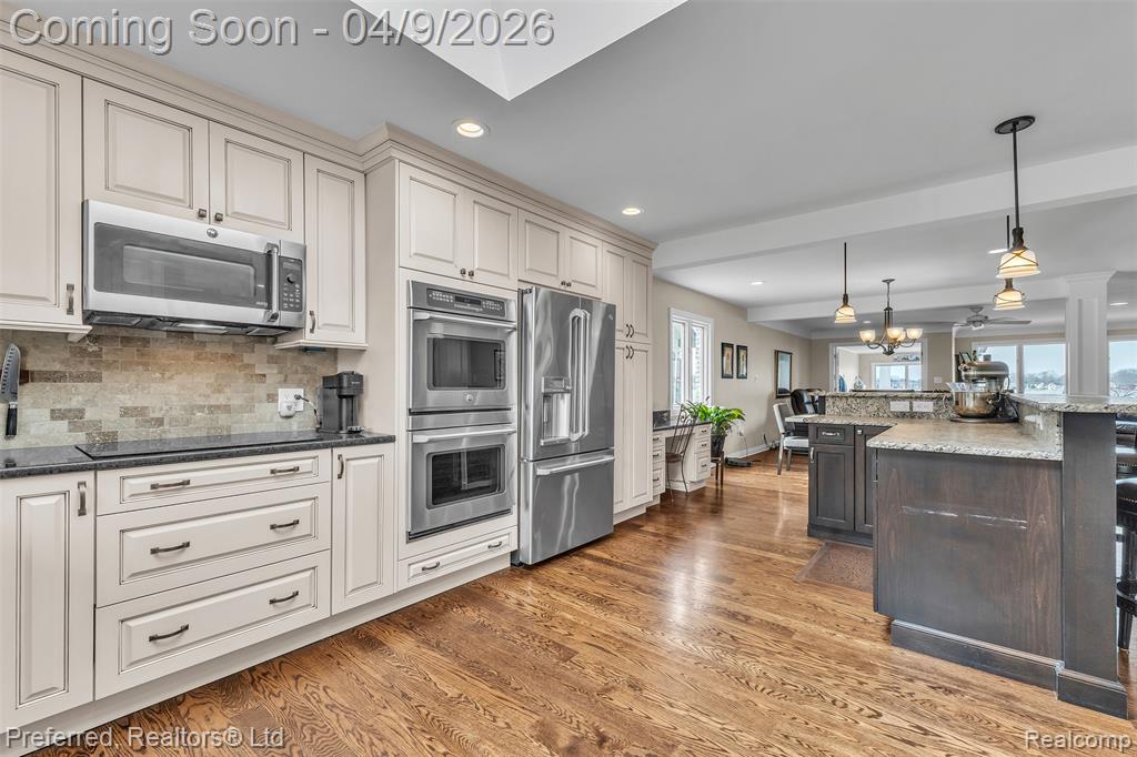 4869 Motorway Drive, Waterford, MI 48328 — Photo 12
