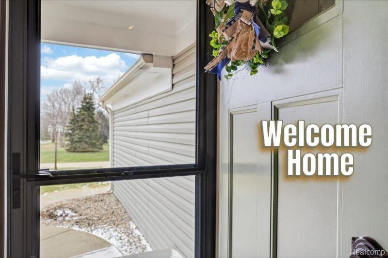 6828 Country Lane Drive, Davisburg, MI 48350 — Photo 2