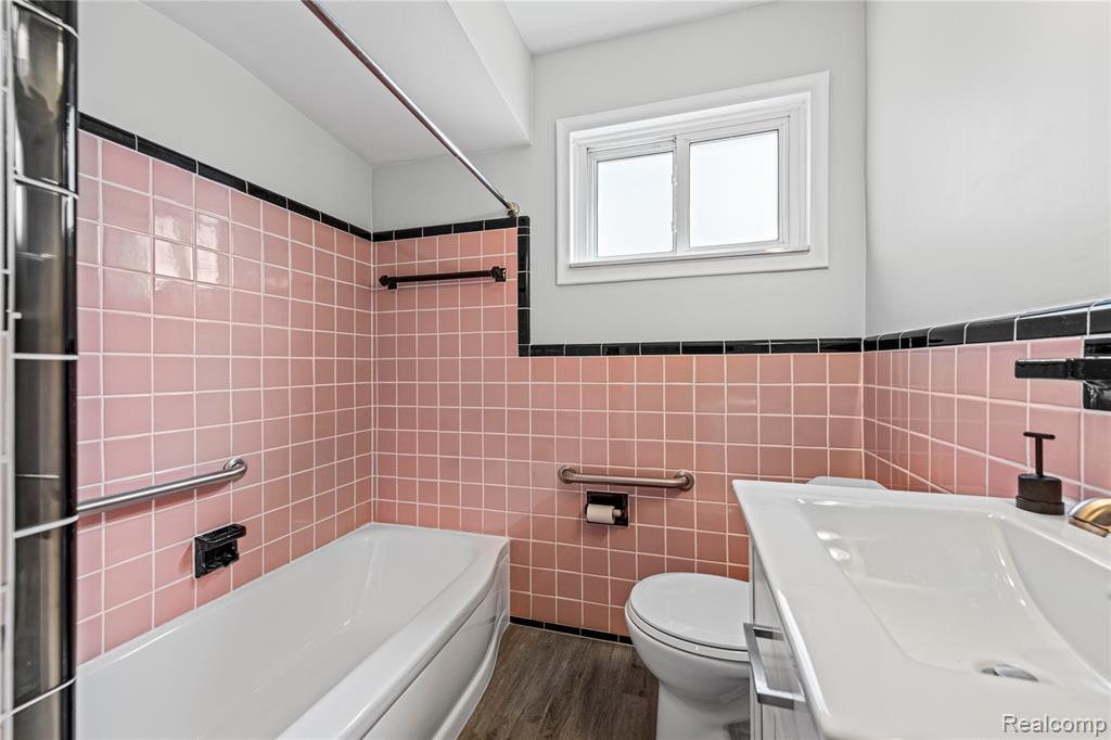 9916 Rosedale Boulevard, Allen Park, MI 48101 — Photo 13