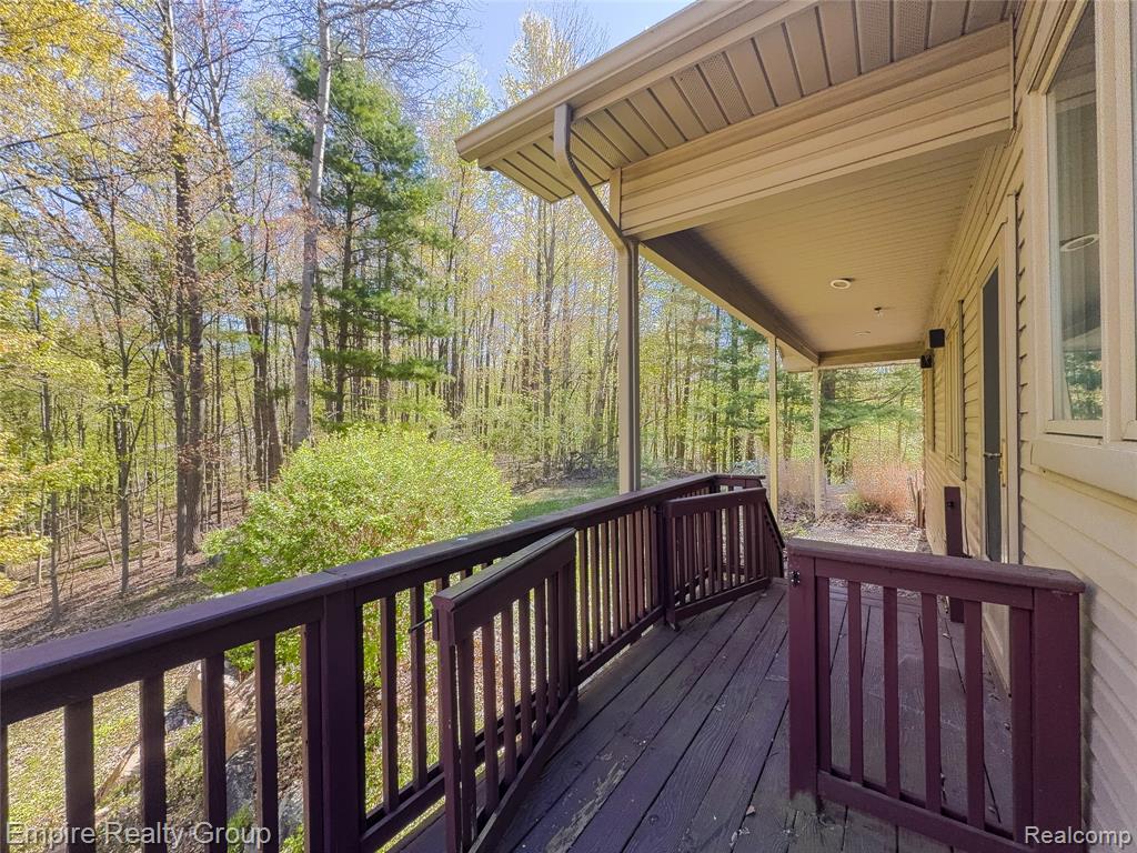 2111 Oak Terrace, Ortonville, MI 48462 — Photo 43