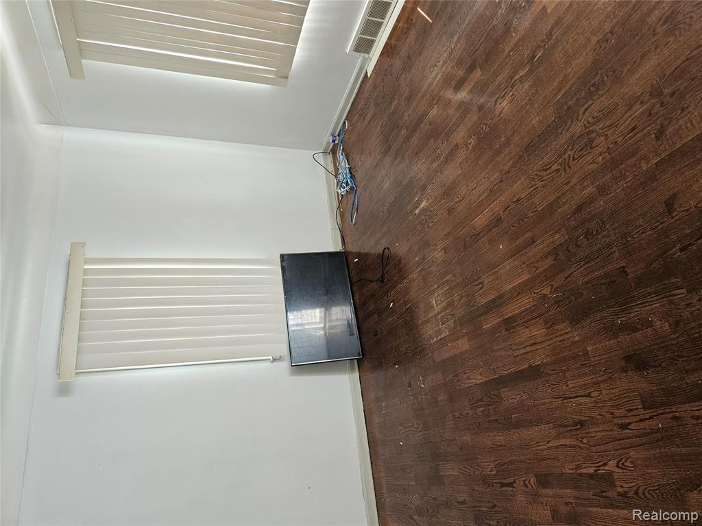 6010 Marja Street, Flint, MI 48505 — Photo 6