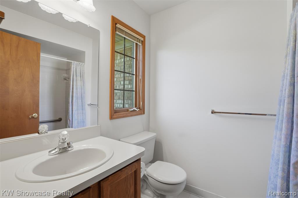54519 Cambridge Drive, Shelby Twp, MI 48315 — Photo 21