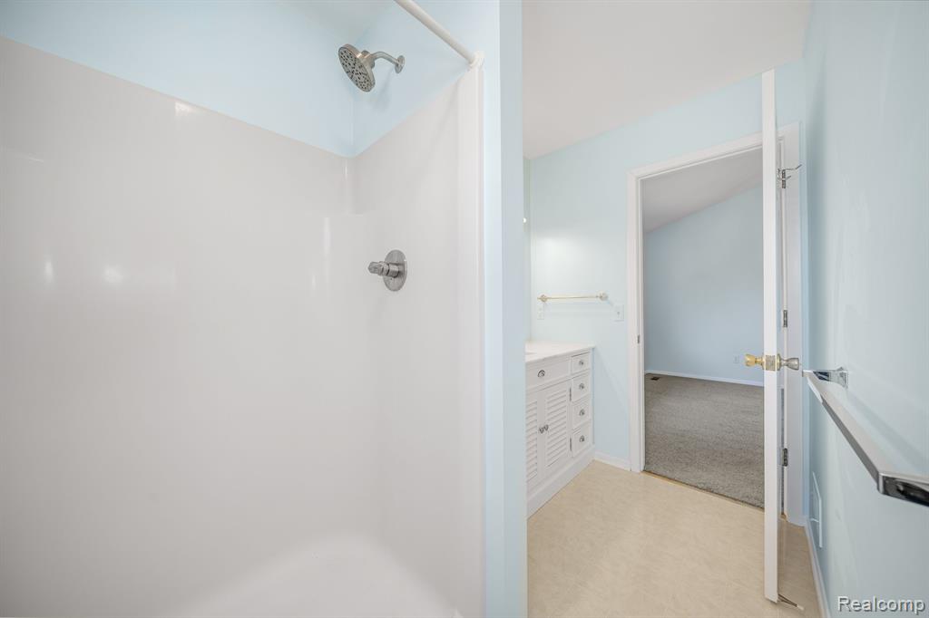 600 Akram, Oxford, MI 48371 — Photo 20